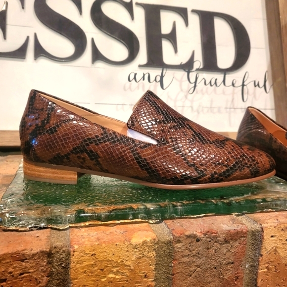 clarks pure viola flat